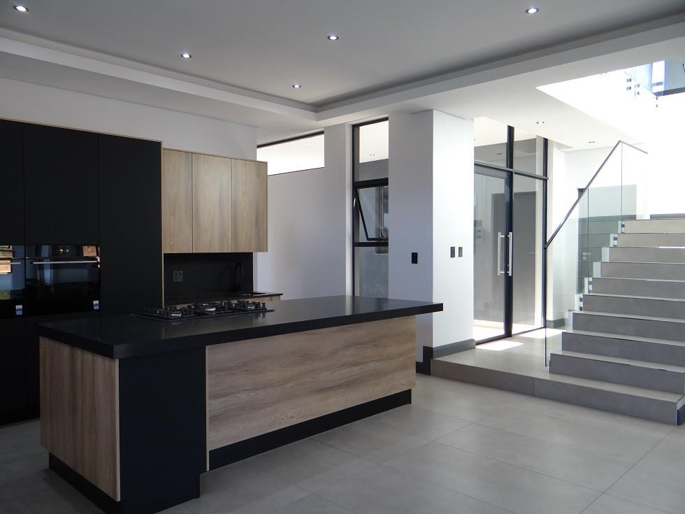 5 Bedroom House For Sale in Fountainbrook Estate, Midstream Estate, Centurion