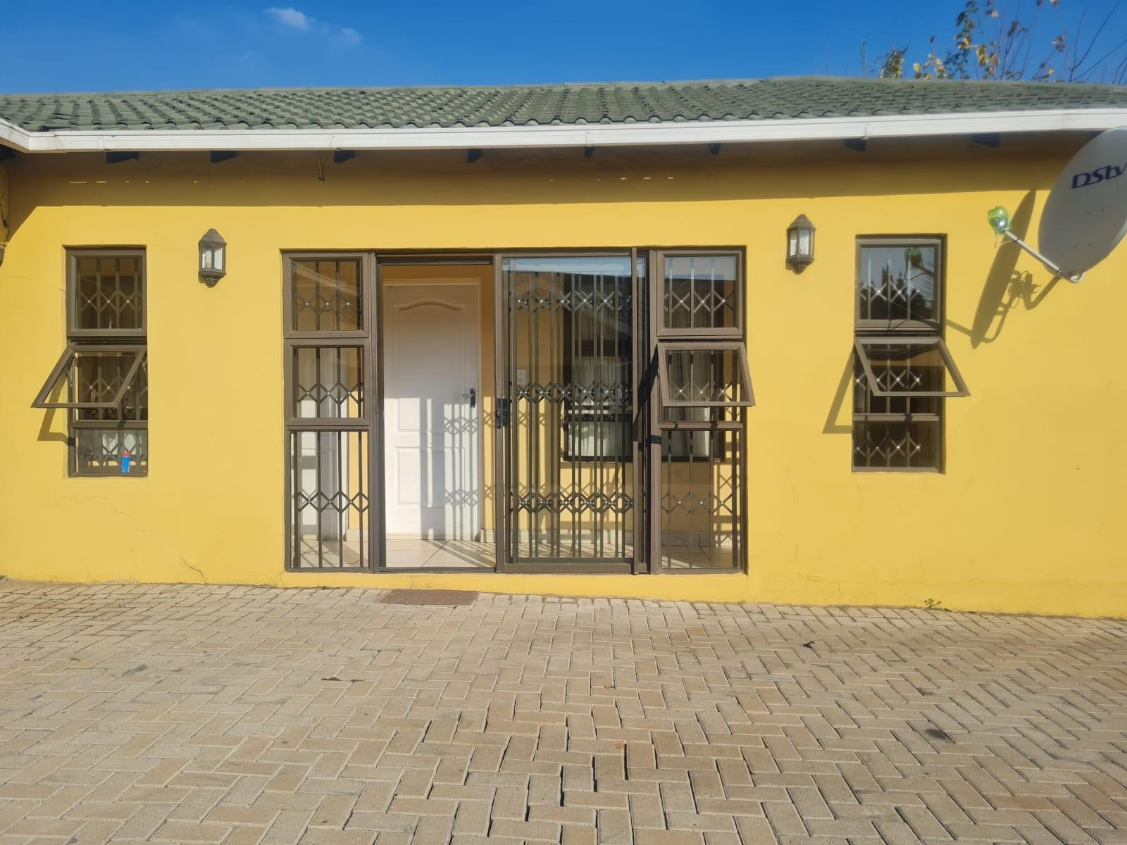 Cottage To Rent in Klippoortjie, Germiston