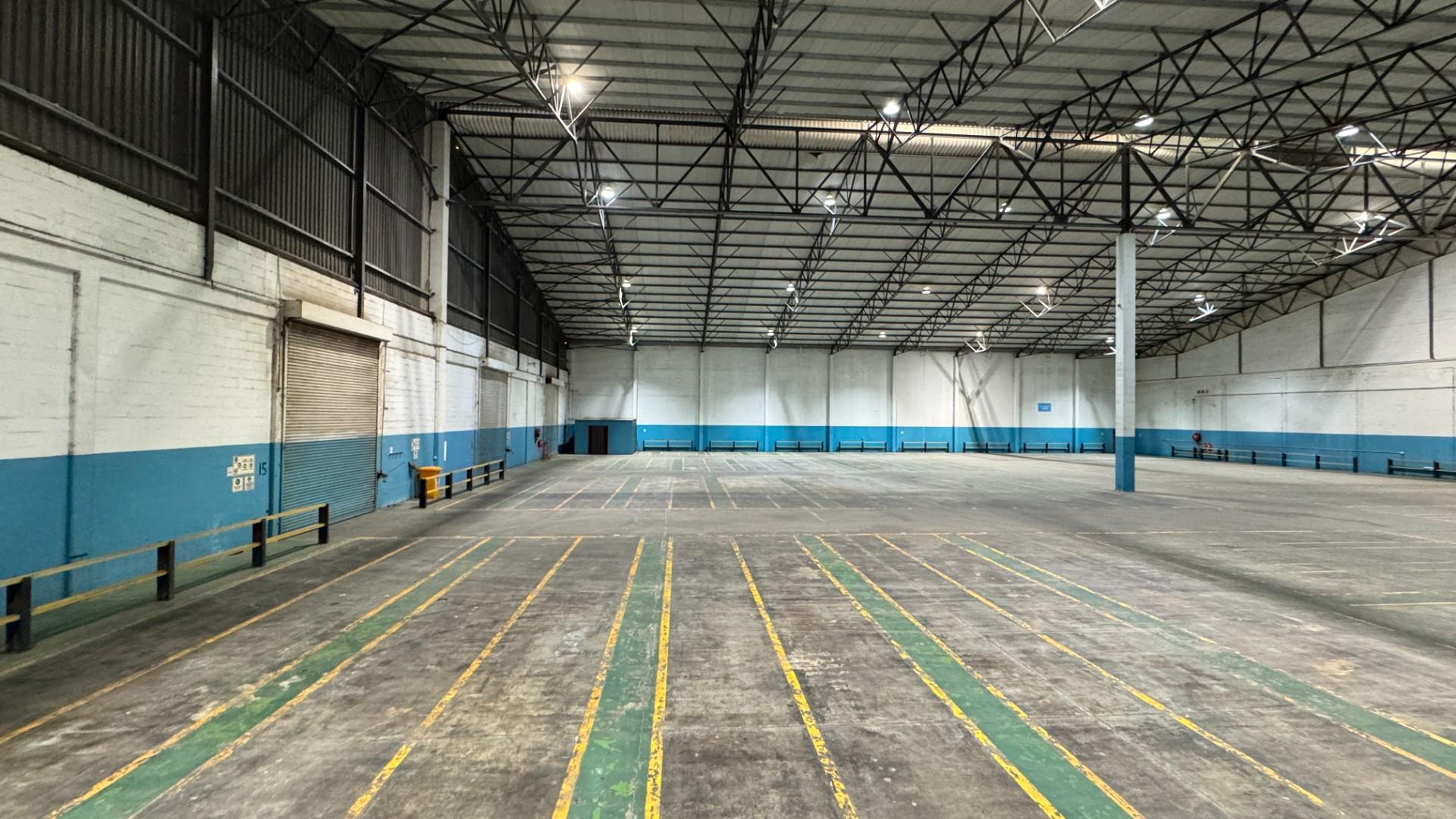 2,530 m² Industrial Warehouse To Let | Killarney Gardens | Large Yard Component