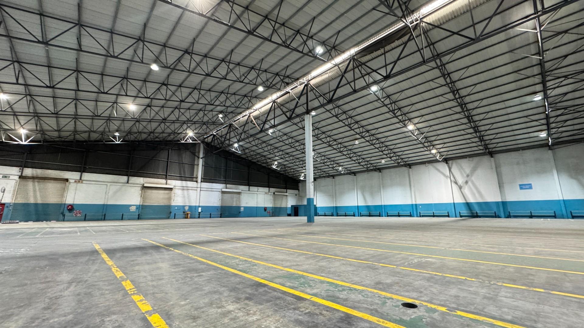 2,530 m² Industrial Warehouse To Let | Killarney Gardens | Large Yard Component