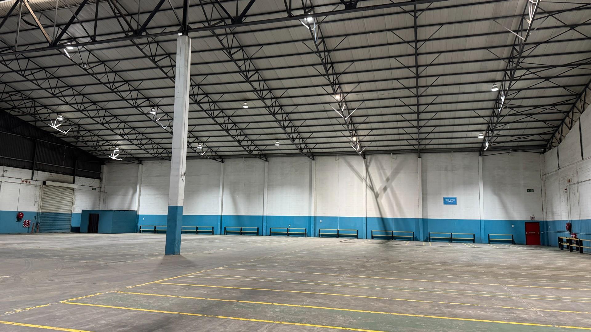 2,530 m² Industrial Warehouse To Let | Killarney Gardens | Large Yard Component