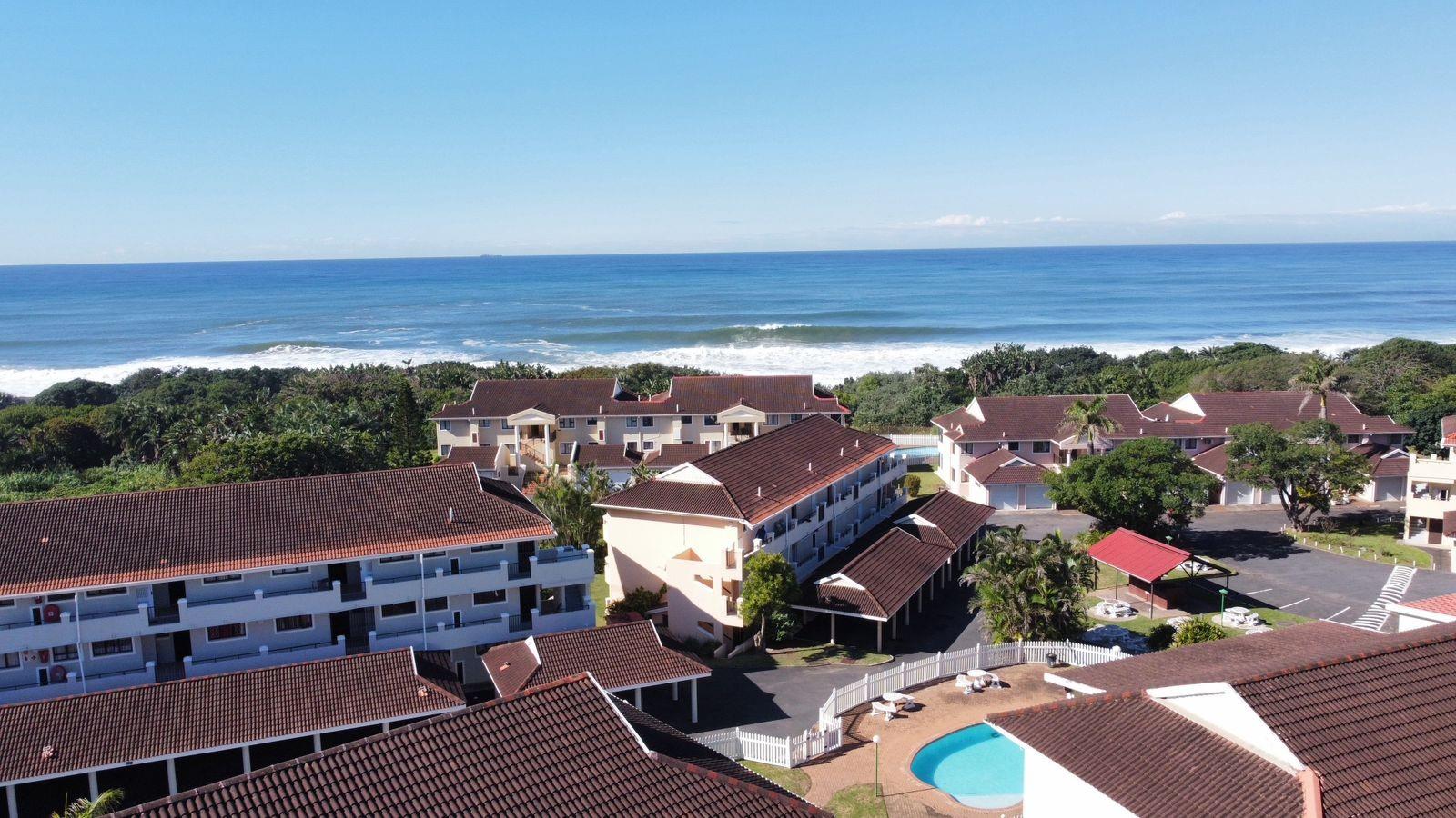 Stylish Coastal Apartment with Beach Access in Shelly Beach