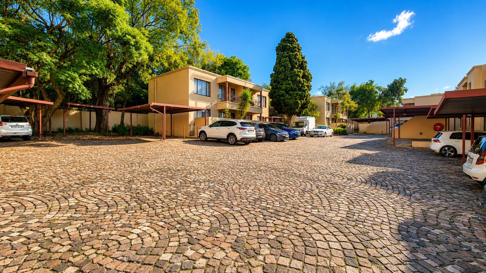 Neat 2 Bedroom Apartment in Secure Ferndale Complex