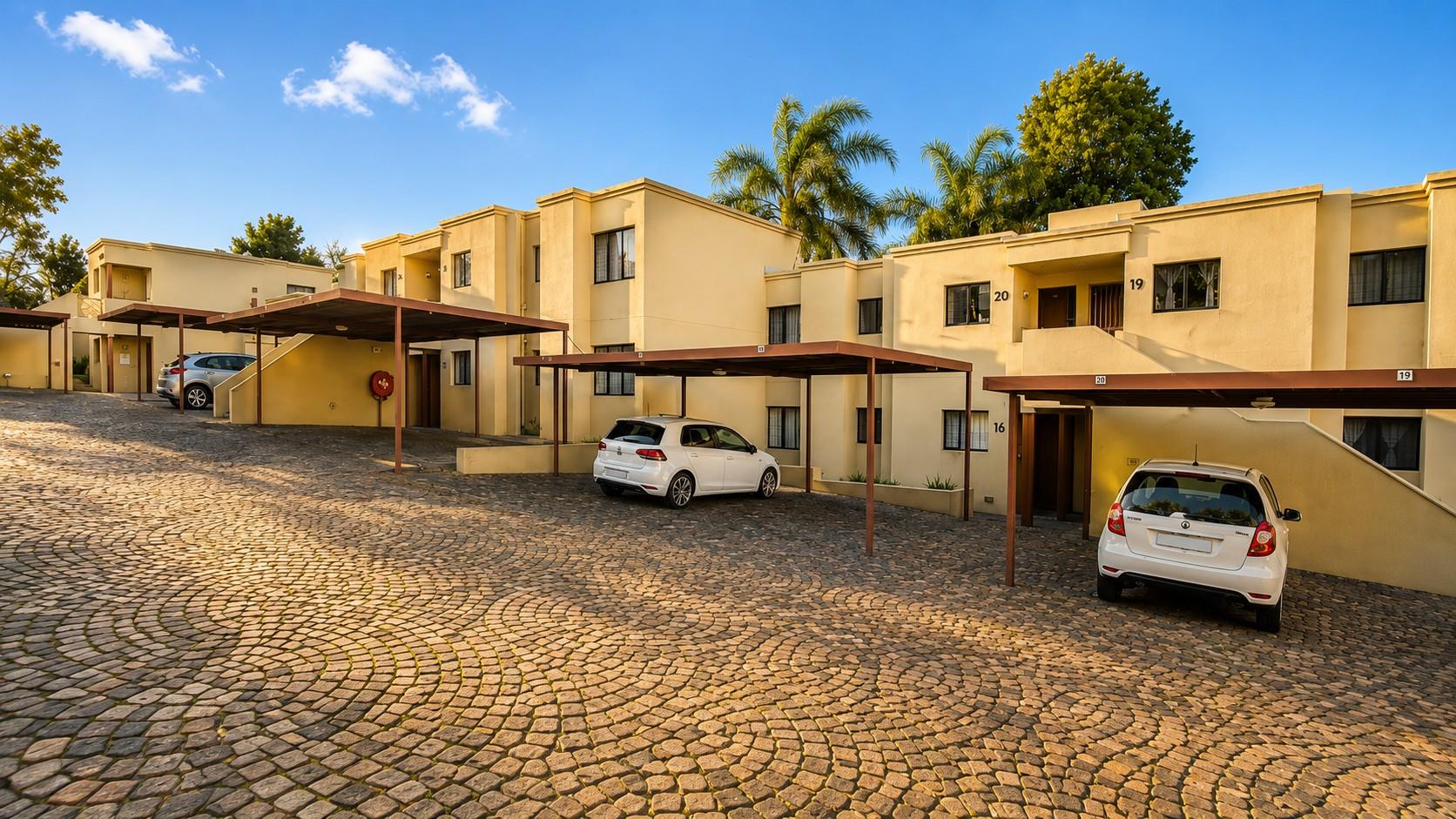 Neat 2 Bedroom Apartment in Secure Ferndale Complex