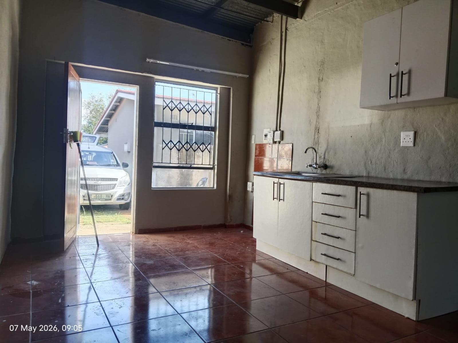 One Bedroom Apartment To Rent - Bo-Dorp, Rustenburg Immediately Available