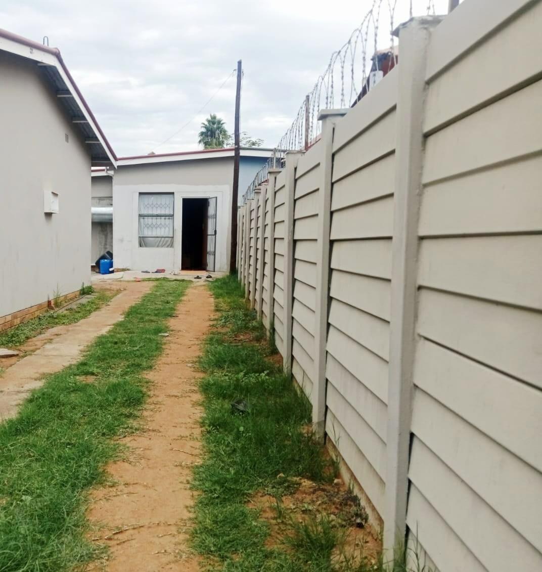 One Bedroom Apartment To Rent - Bo-Dorp, Rustenburg Immediately Available