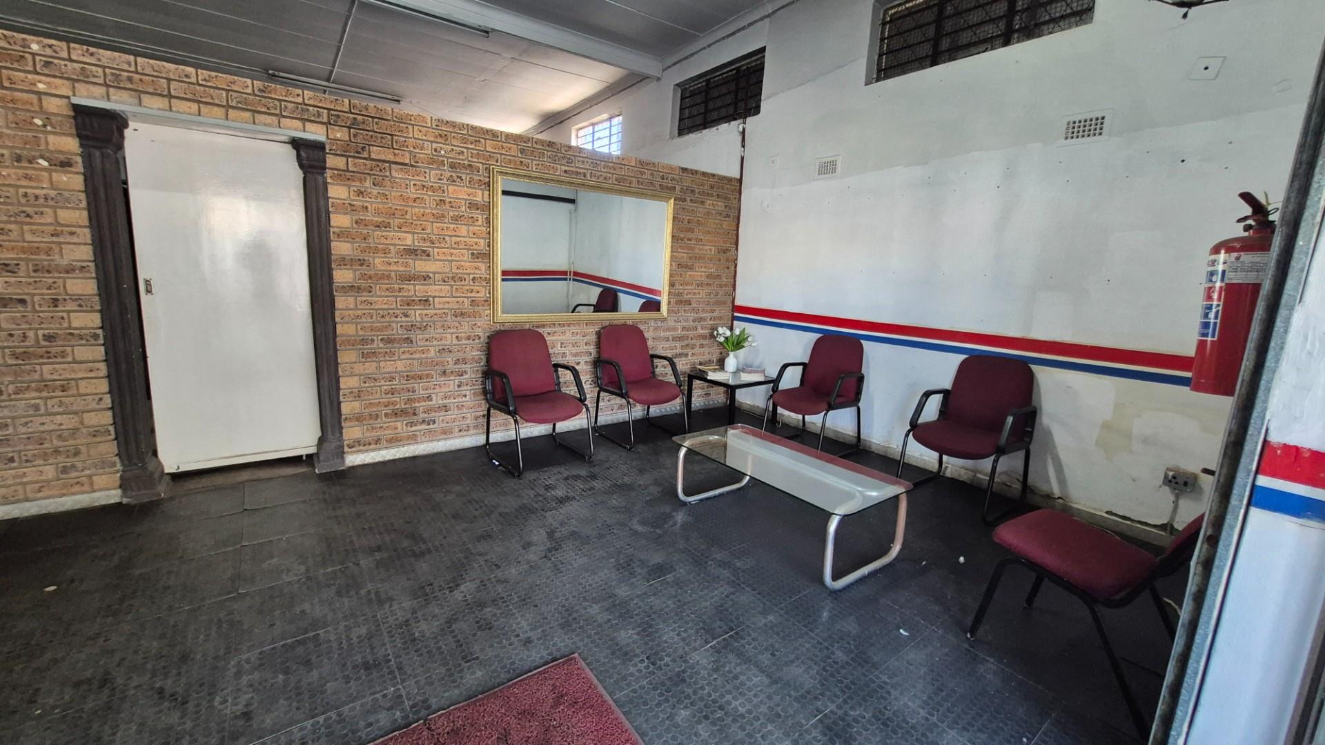 Prime corner position with excellent exposure to passing traffic in Pretoria North FOR SALE