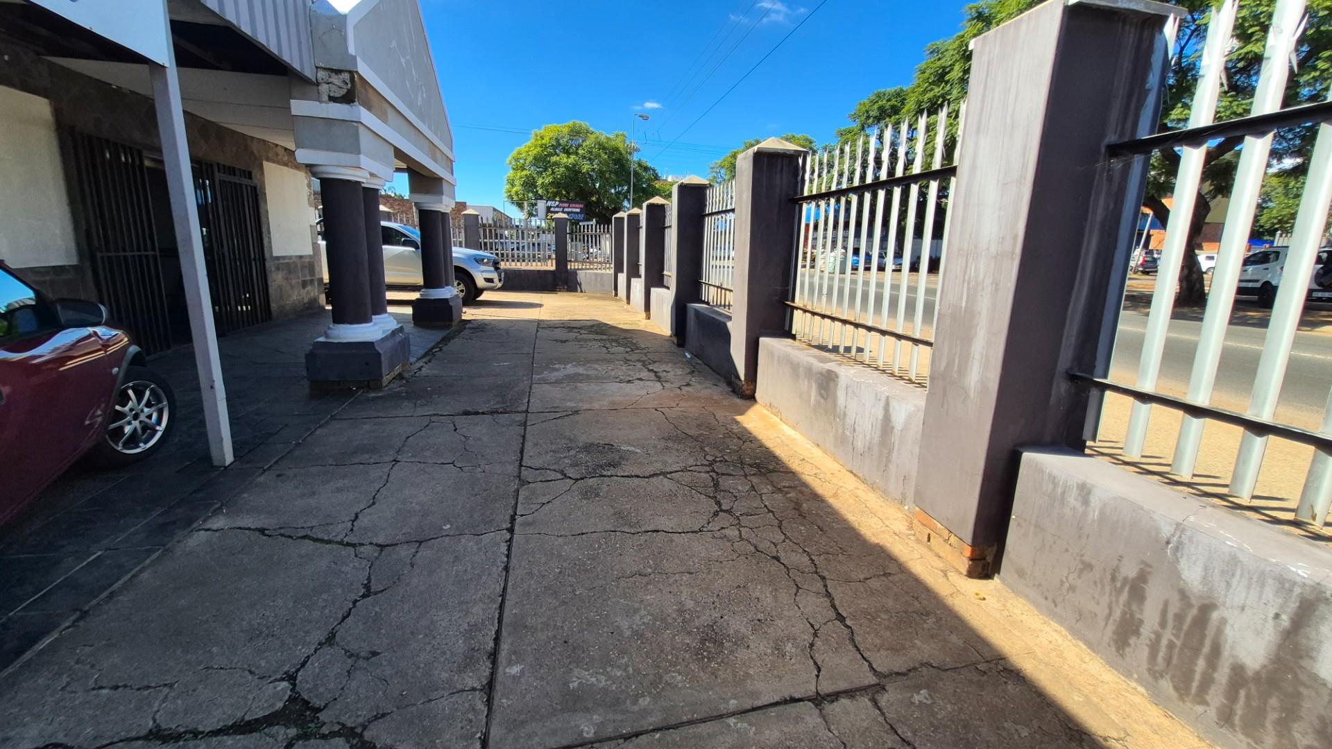 Prime corner position with excellent exposure to passing traffic in Pretoria North FOR SALE
