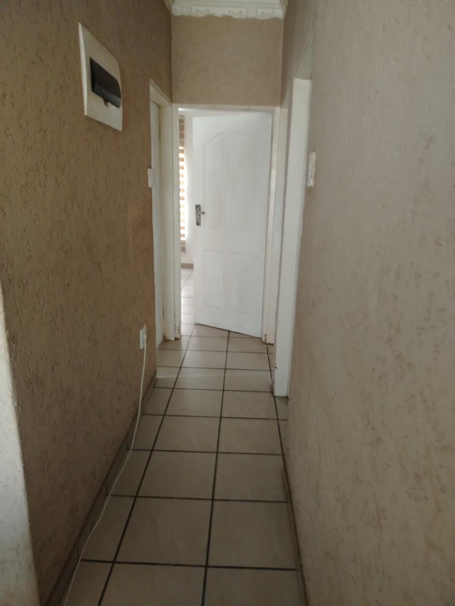 Three Bedroom House Golden Gardens