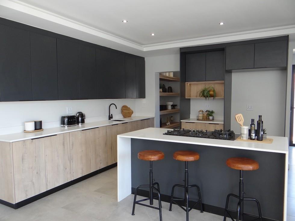 4 Bedroom House For Sale in Fountainbrook Estate, Midstream Estate, Centurion