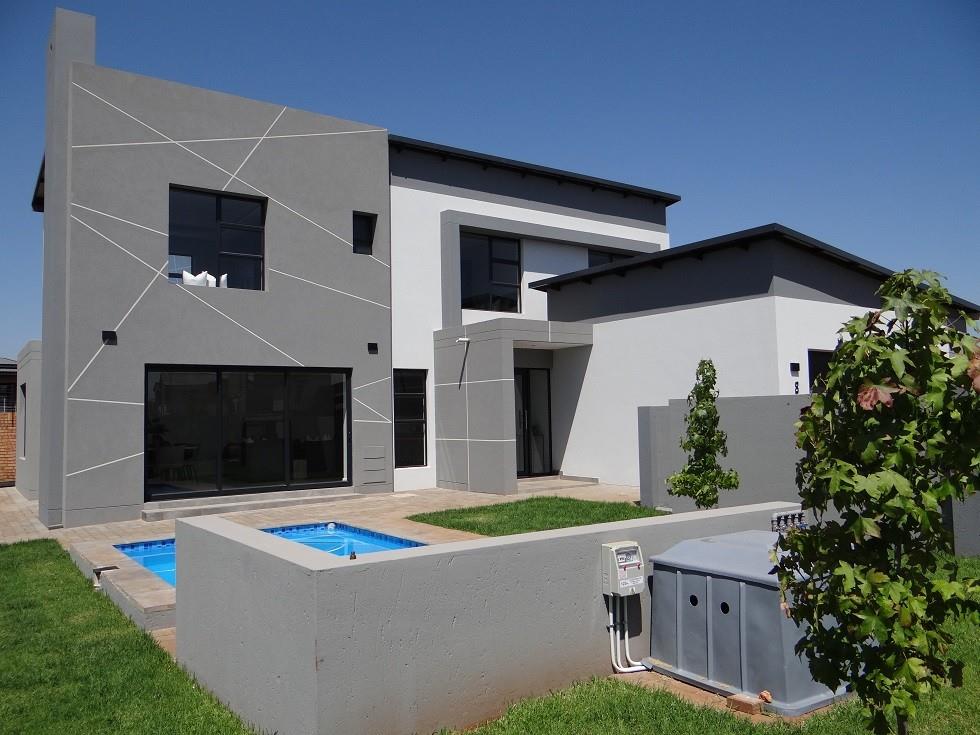 4 Bedroom House For Sale in Fountainbrook Estate, Midstream Estate, Centurion