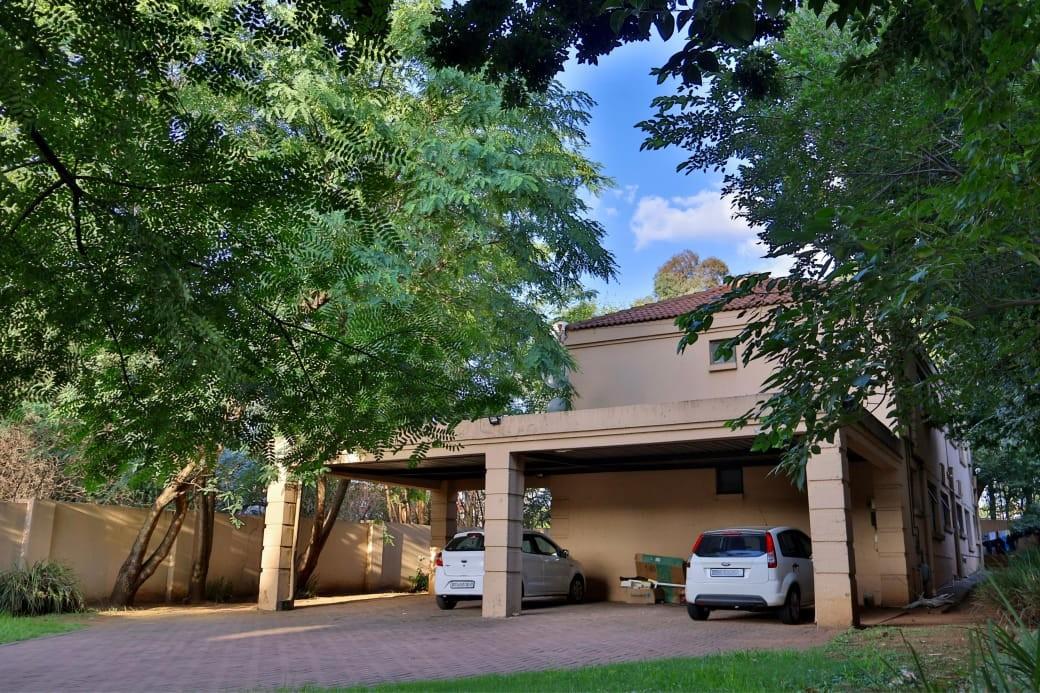 Apartment For Sale in Bedfordview