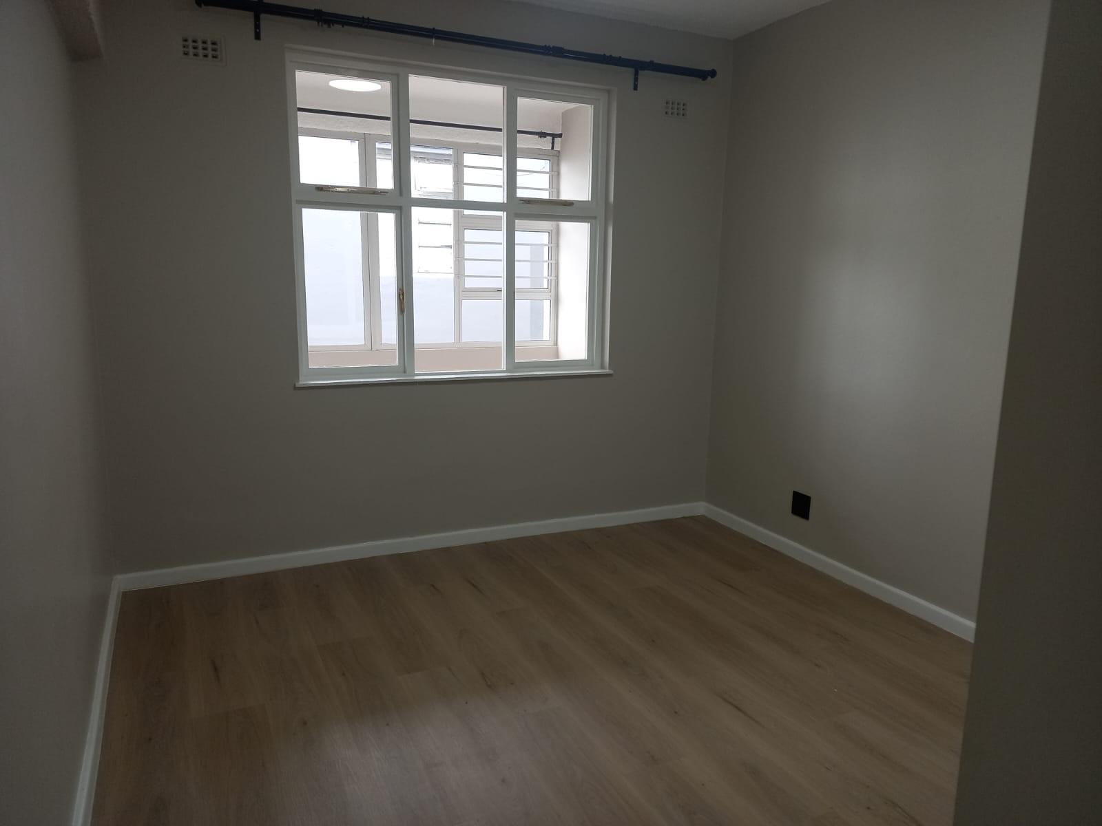 TO RENT - Mossel Bay Central - Lovely 2 Bedroom Flat with Sea and Town Views