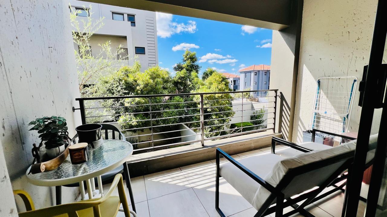 2 bedroom 1 full bath - Lonehill