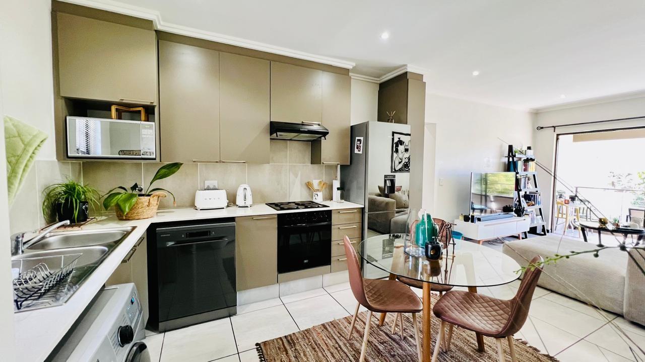2 bedroom 1 full bath - Lonehill