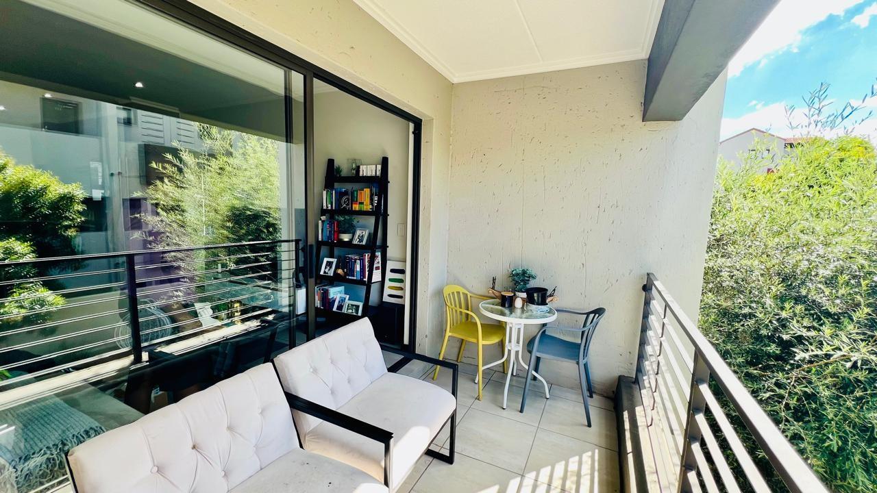 2 bedroom 1 full bath - Lonehill
