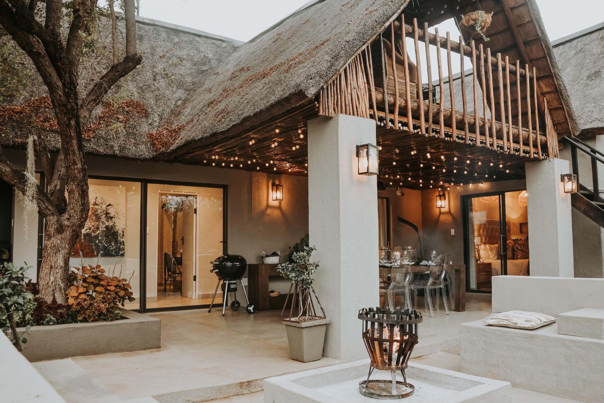 Luxury Home for Sale in the Hoedspruit Wildlife - Pool - Boma - Bushlife