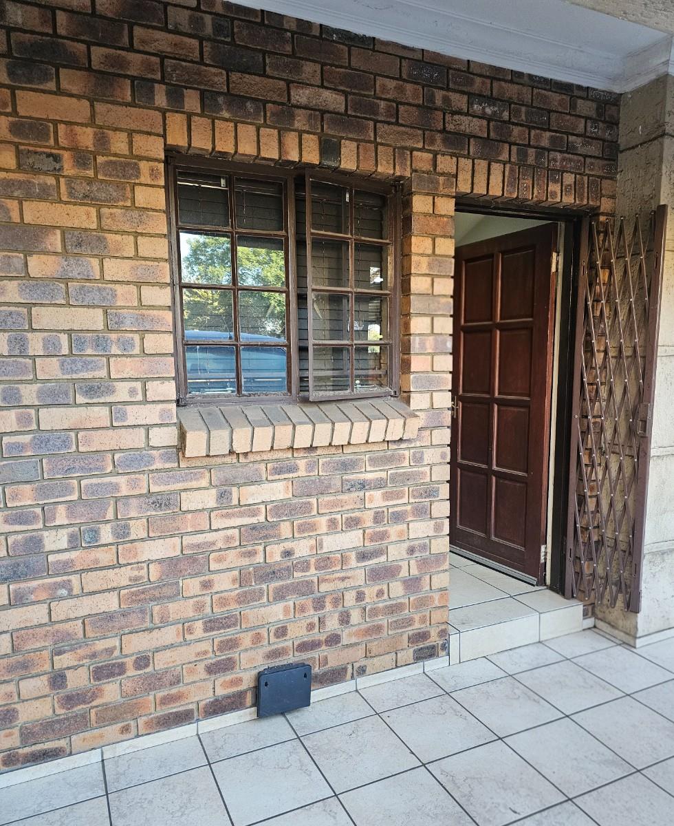 Apartment Block For Sale in Witbank Ext 5, Witbank