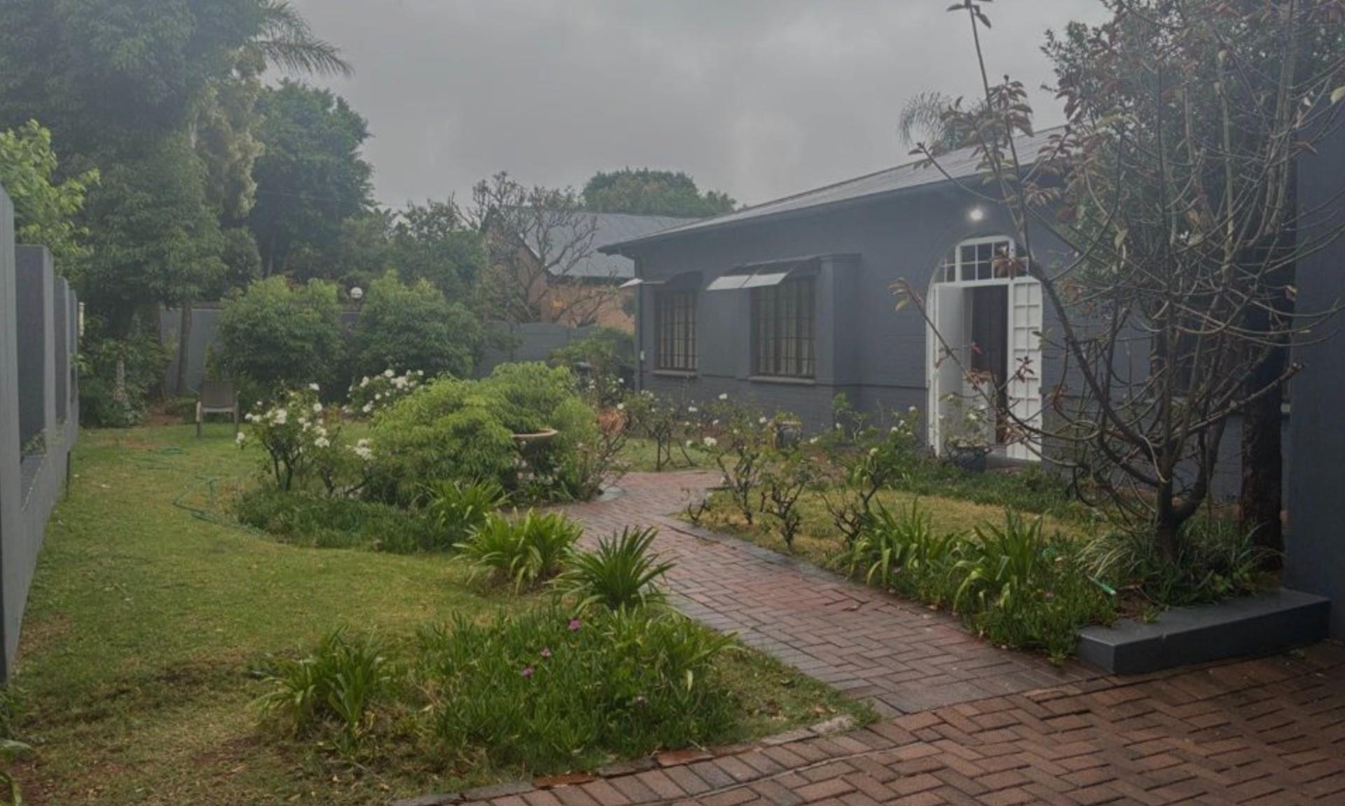 Huge House for sale in Eastwood, Pretoria