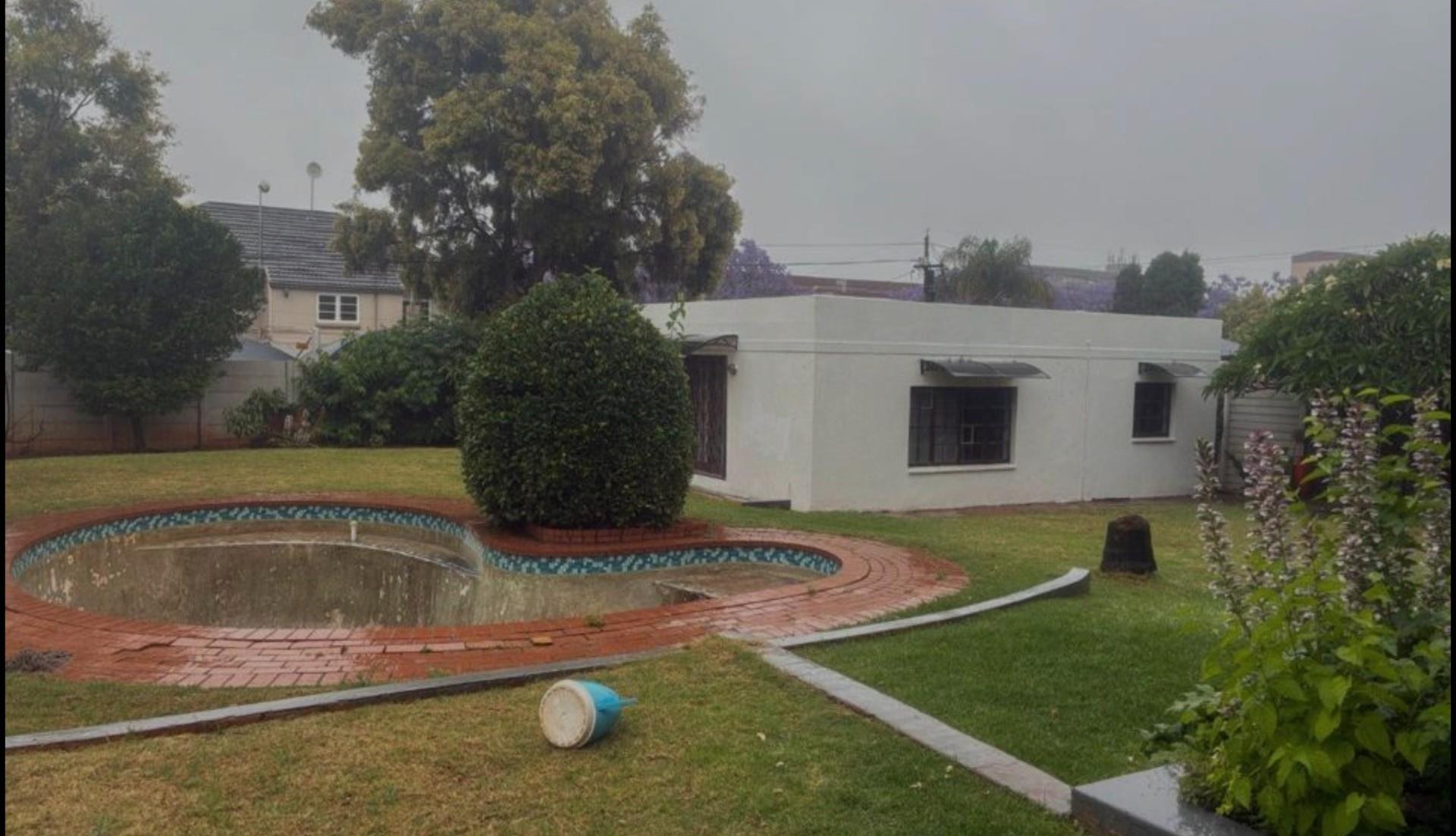 Huge House for sale in Eastwood, Pretoria