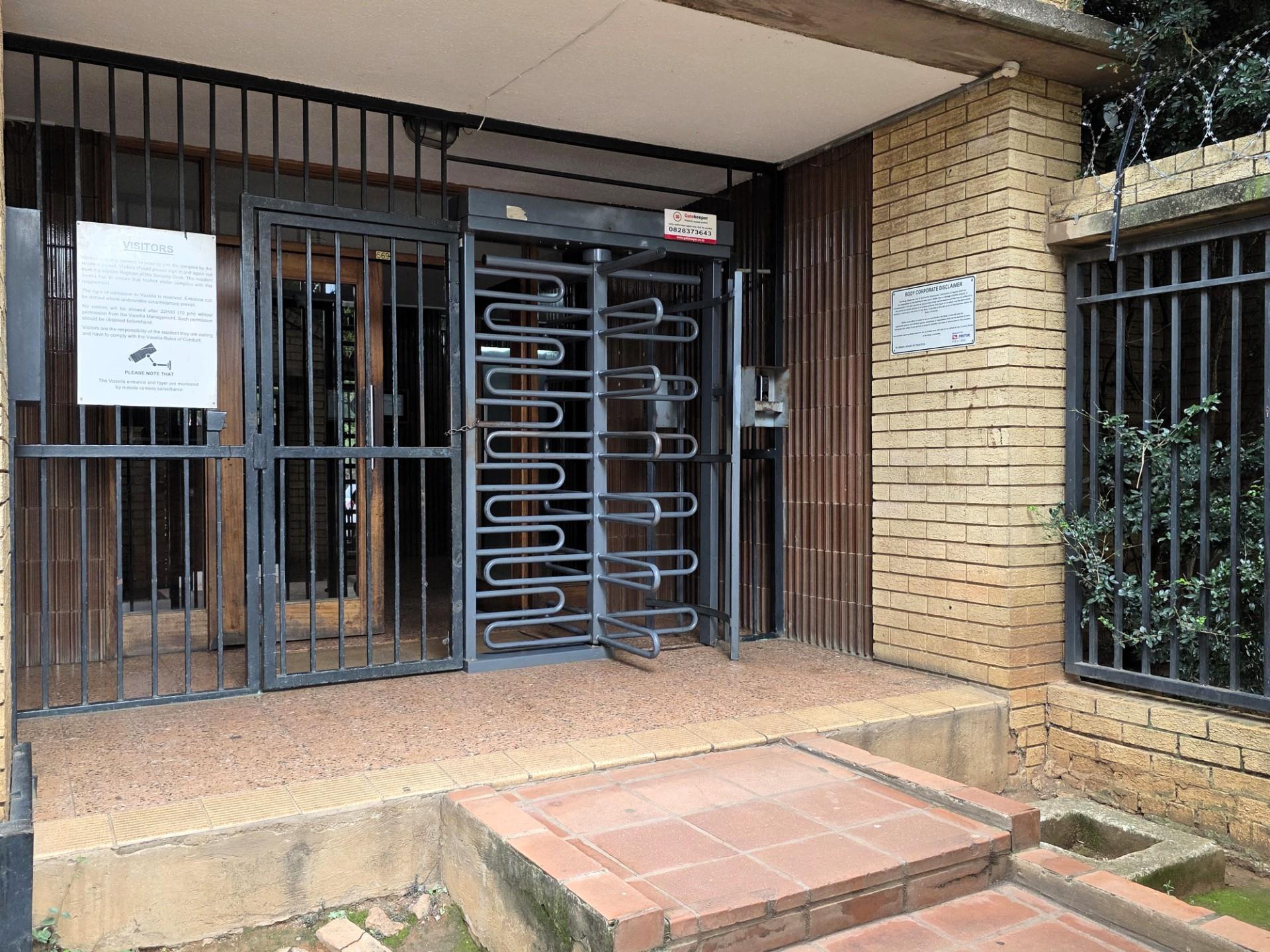3 bedroom Apartment For Sale in Pretoria Central