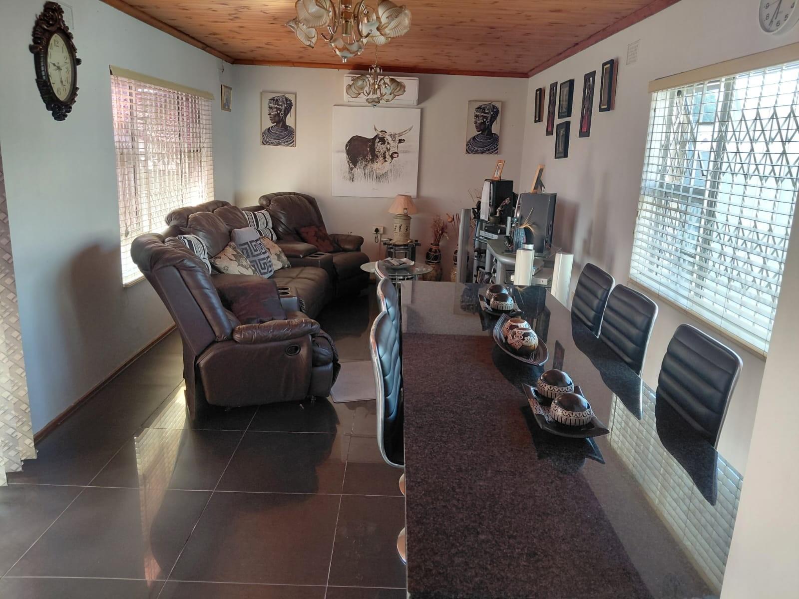 House For Sale in Umlazi BB, Umlazi, KwaZulu Natal