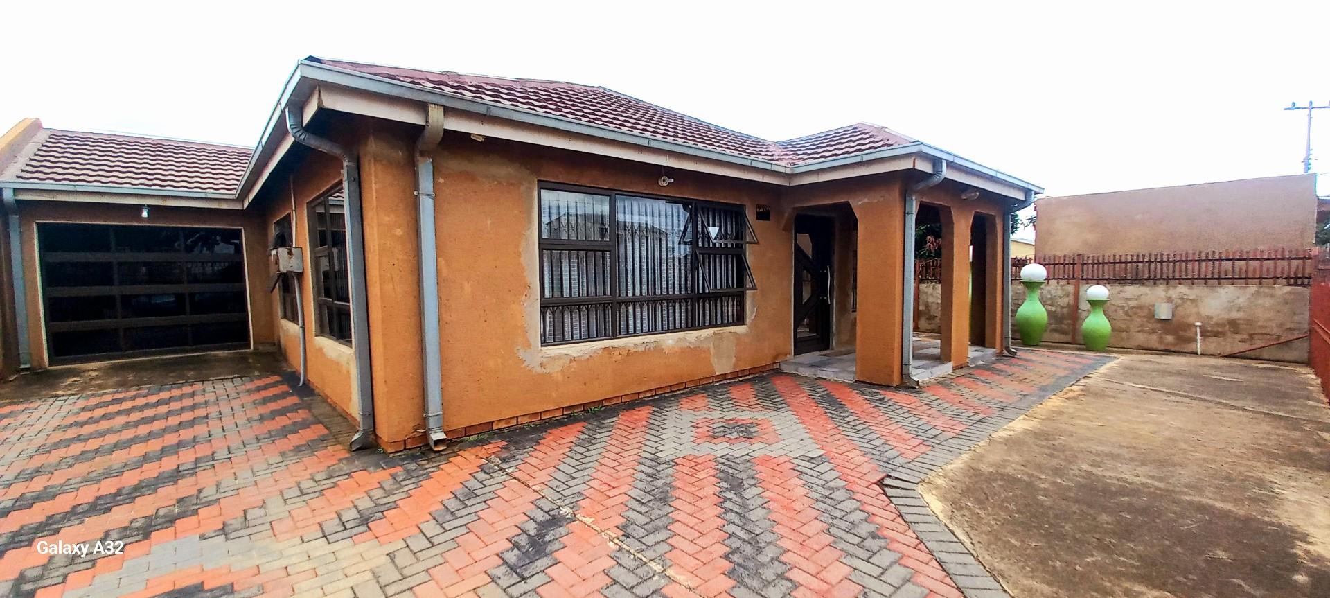 MORDEN FAMILY HOME FOR SALE IN GA-RANKUWA