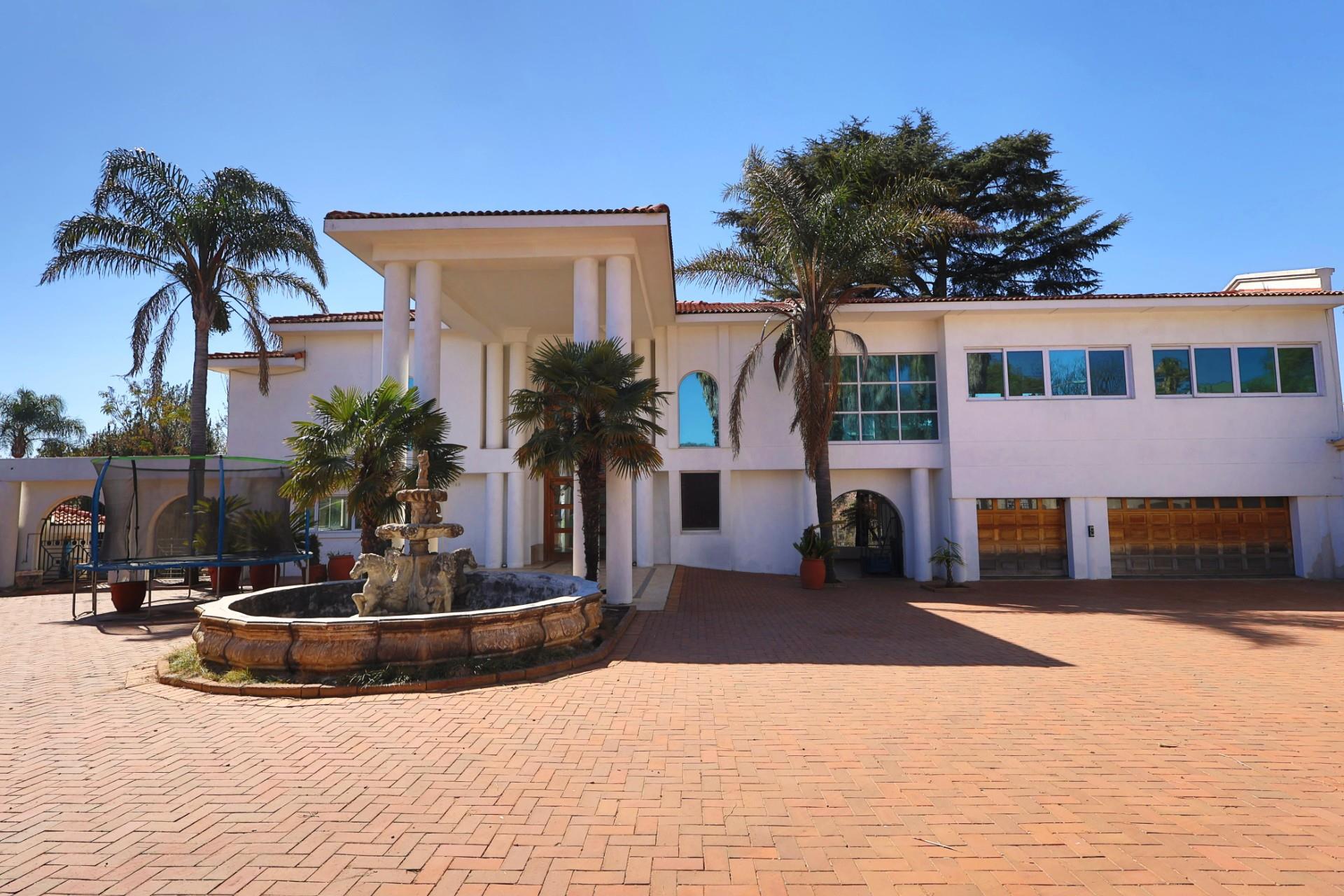 House For Sale in Kensington, Johannesburg