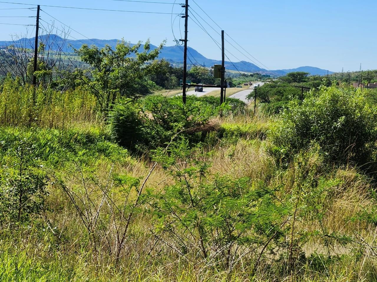 9ha next to N4 with easy entrance, Ideal for Transport (trucks) and Hospitality Industry.