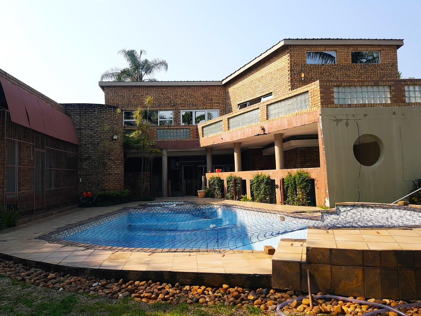 Double-Storey Family Home with Pool, Jacuzzi, Entertainment Spaces in Premier Park
