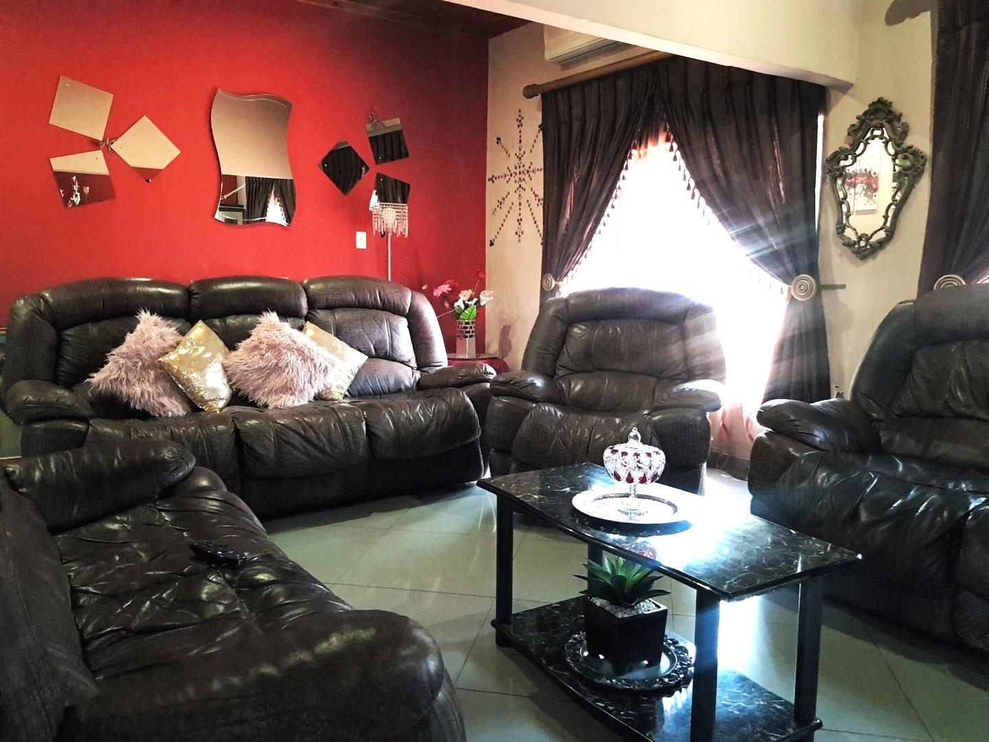 Double-Storey Family Home with Pool, Jacuzzi, Entertainment Spaces in Premier Park