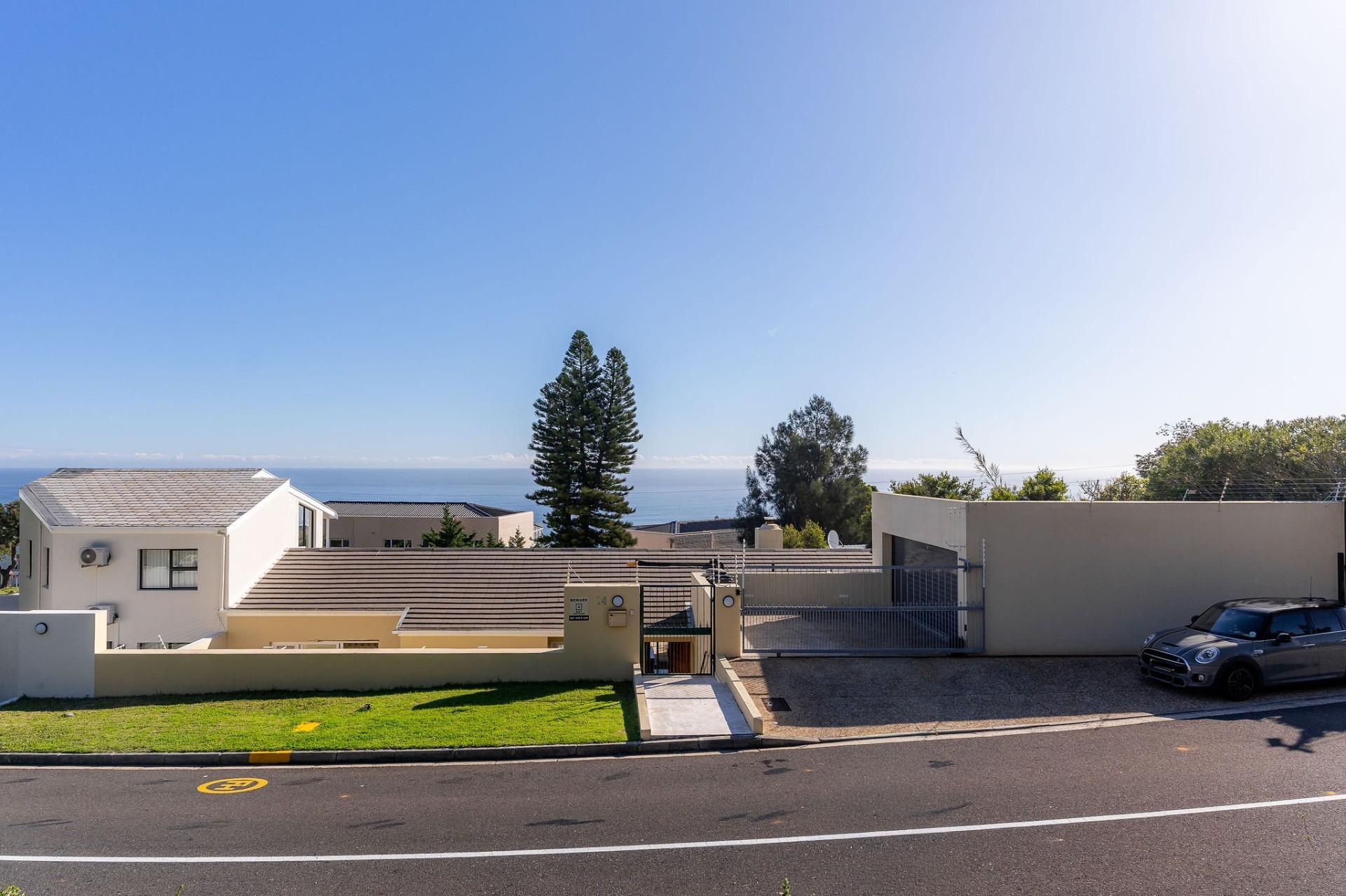 4 Bedroom Townhouse for sale in Camps Bay