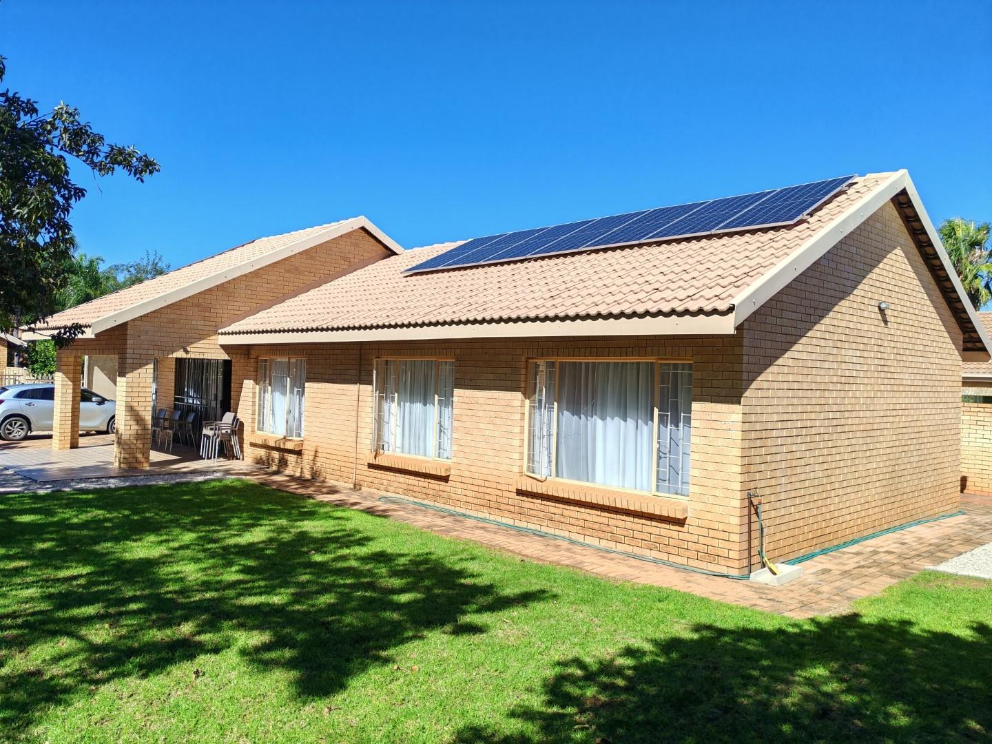 UNDER OFFER Beautifully Maintained 3-Bedroom Townhouse for sale in a Secure, Well-Managed Complex