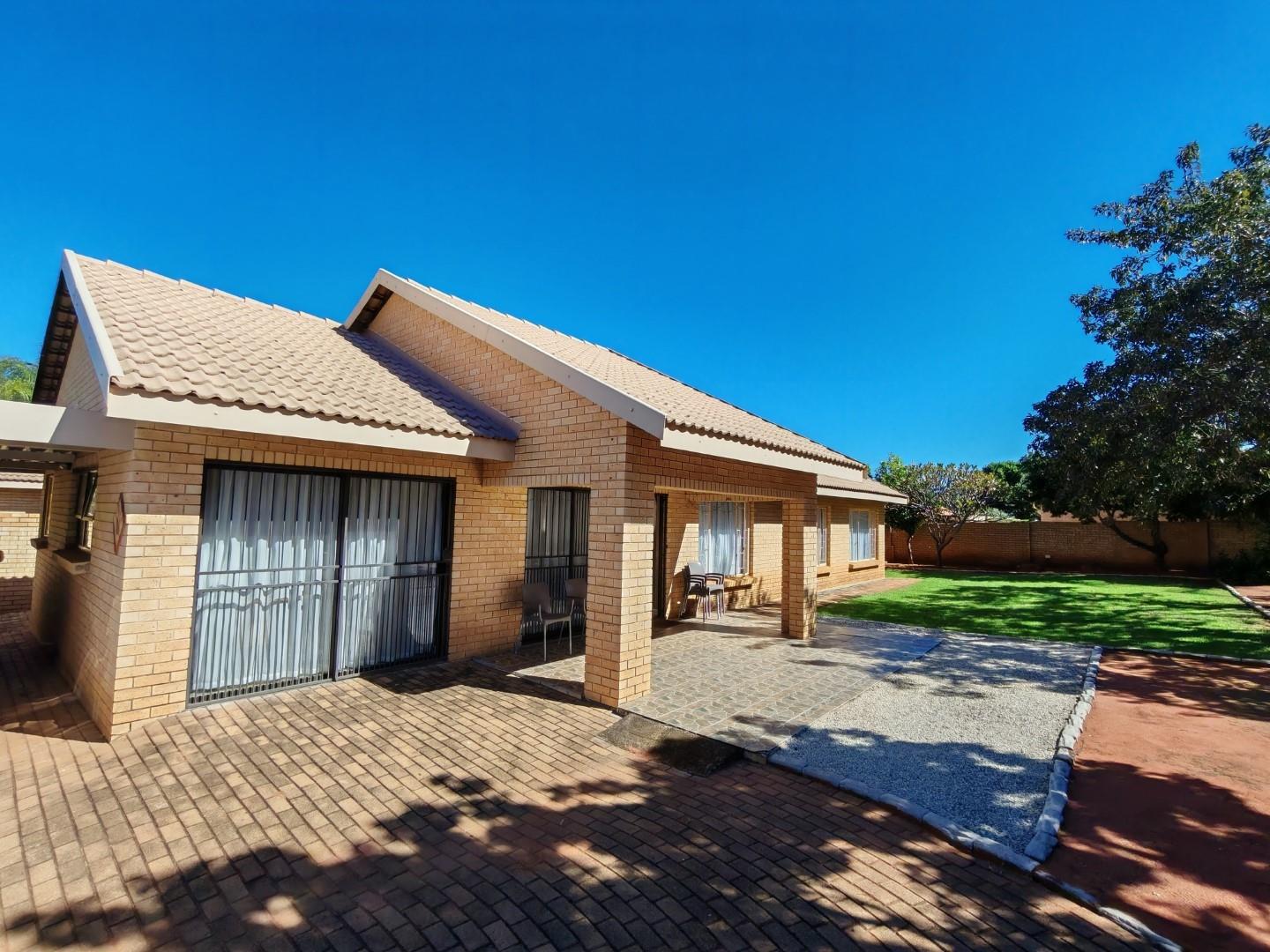 UNDER OFFER Beautifully Maintained 3-Bedroom Townhouse for sale in a Secure, Well-Managed Complex