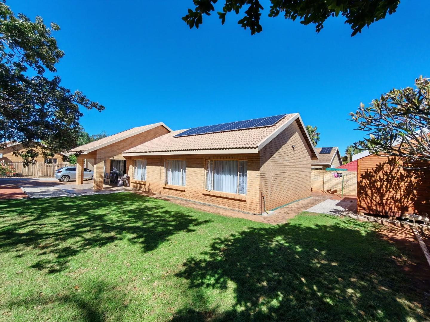 UNDER OFFER Beautifully Maintained 3-Bedroom Townhouse for sale in a Secure, Well-Managed Complex