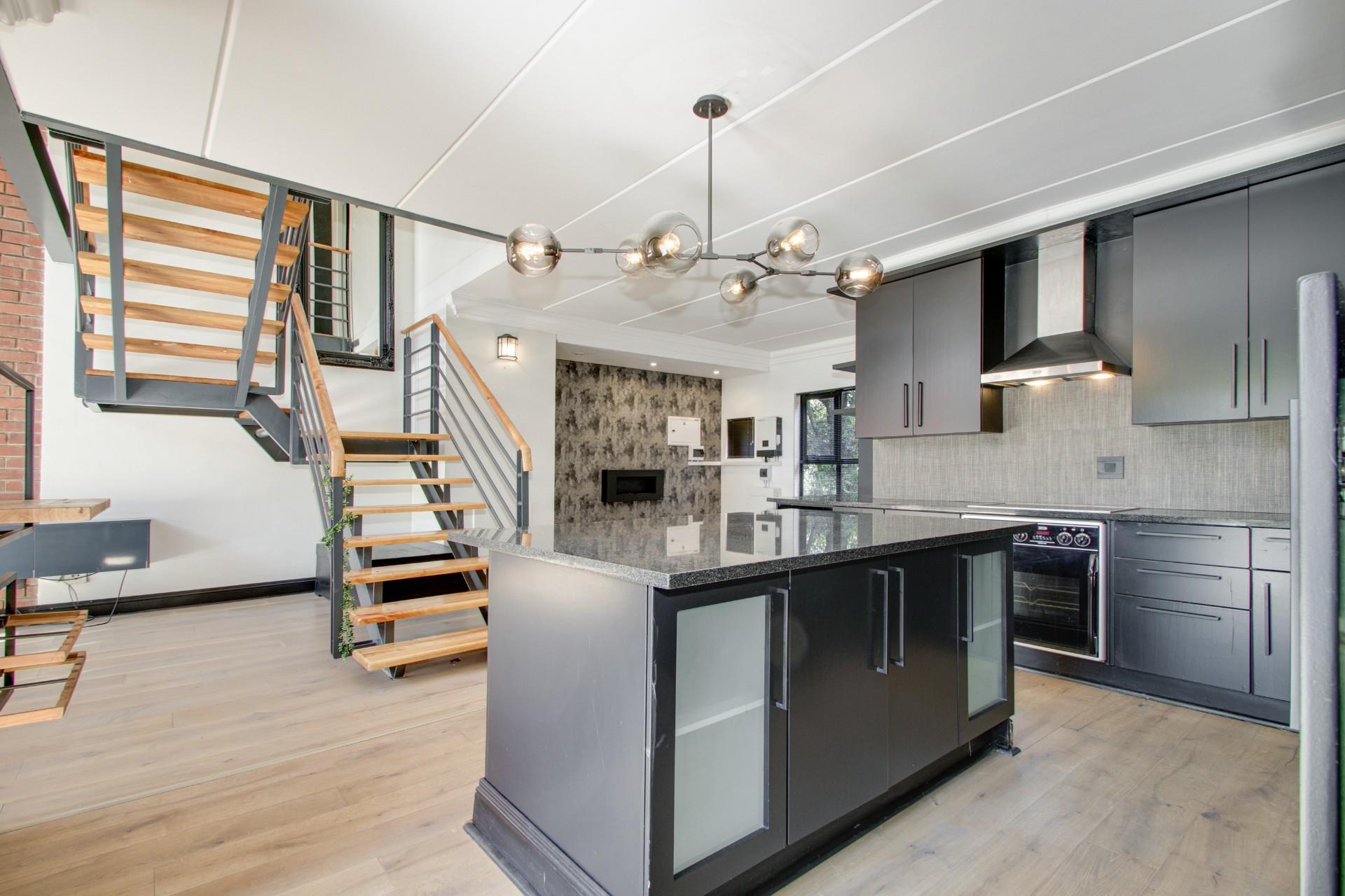 Apartment for rent in Sandown, Sandton, 152 m²