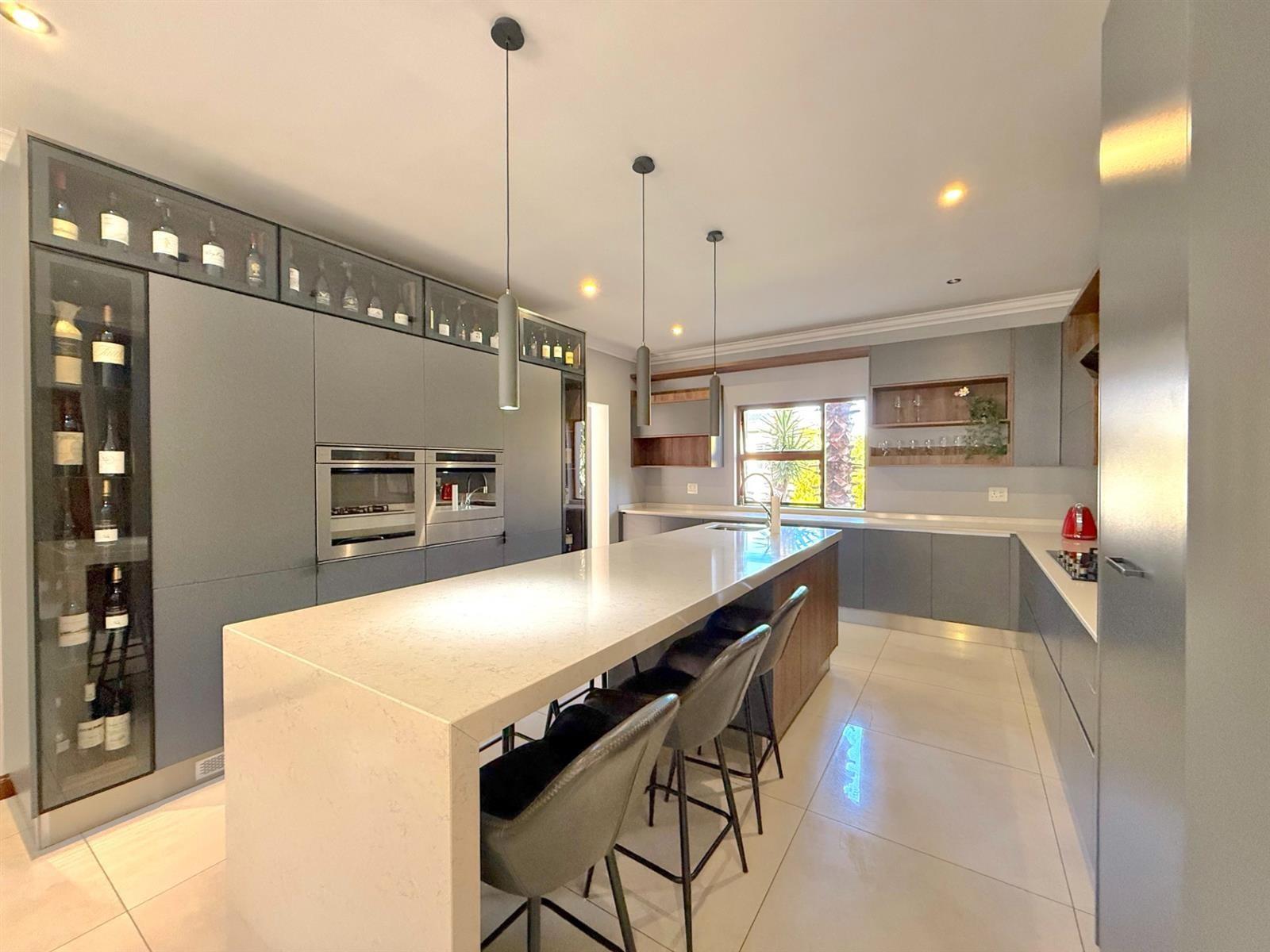 Contemporary Elegance on a Prime Corner Stand in Dainfern Valley Estate
