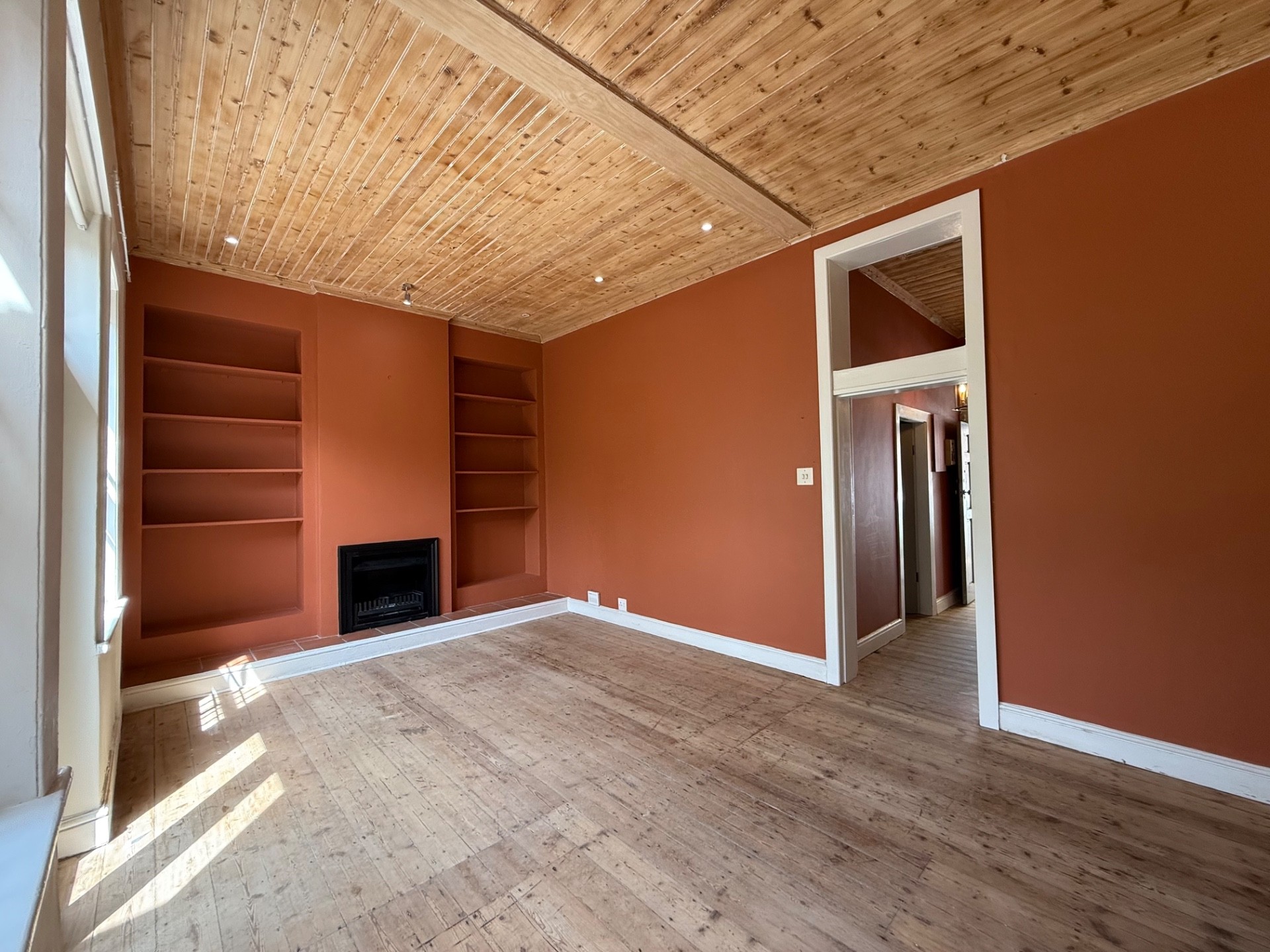 Three Bedroom Victorian House To Rent in Observatory