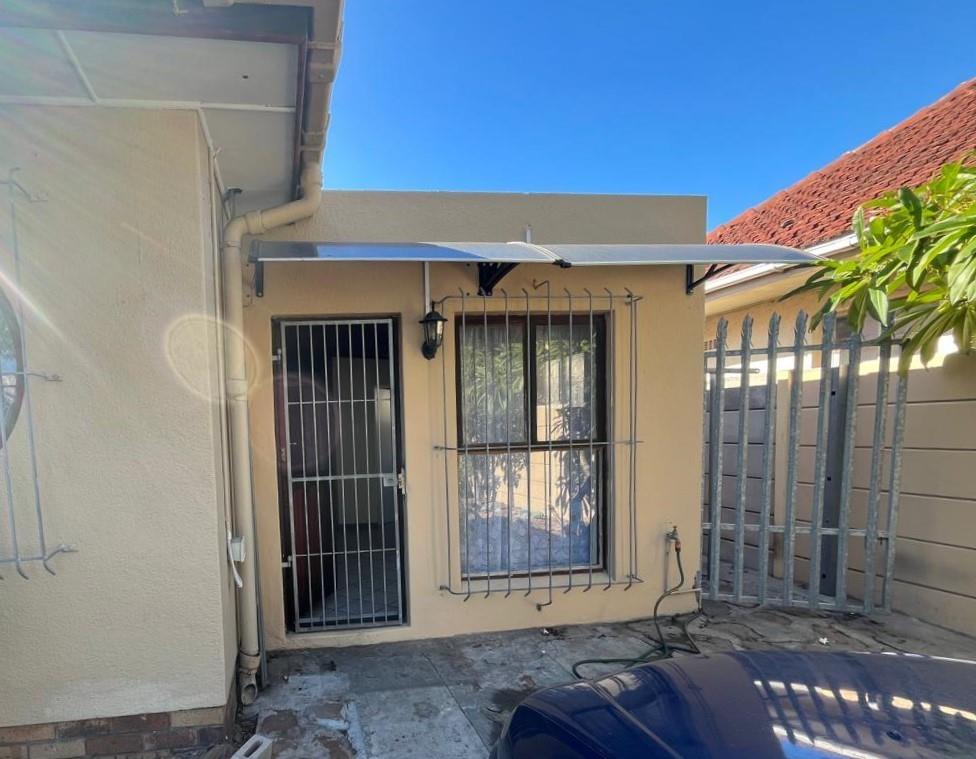 Spacious Family Home with Income-Generating Potential in Glenlily, Goodwood!