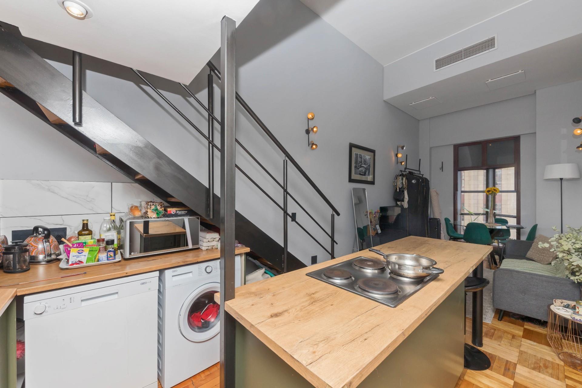 Sleek Duplex in Mutual Heights with Secure Parking and Storeroom included