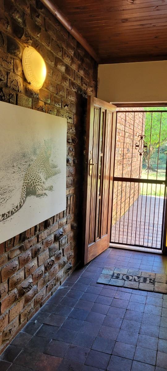 10.1 HA Farm for sale,with 5 Bedroom family home and Flatlet For Sale in Greenbushes,PE