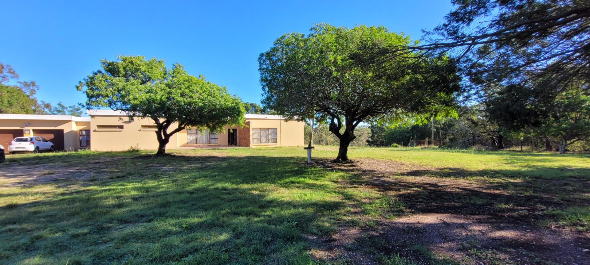 10.1 HA Farm for sale,with 5 Bedroom family home and Flatlet For Sale in Greenbushes,PE