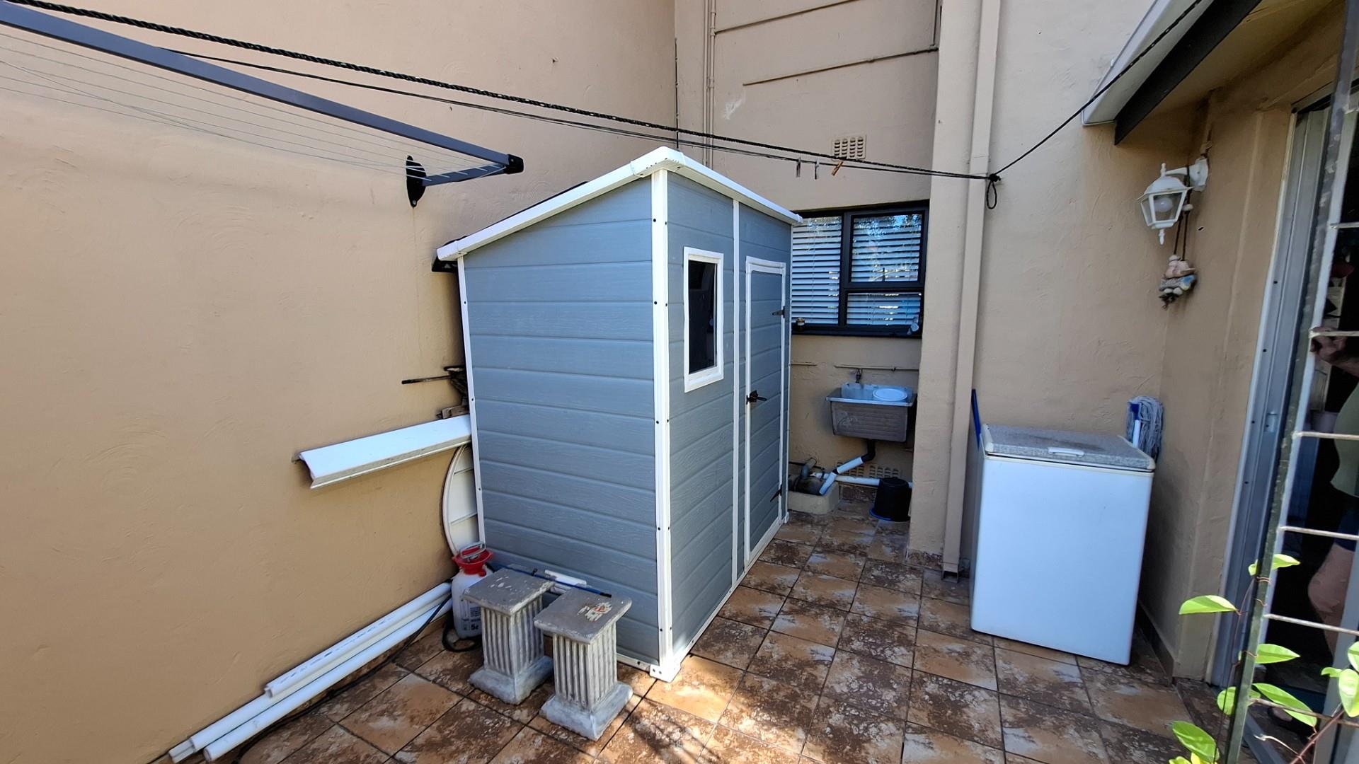 Apartment For Sale in Shelly Beach, Margate, KwaZulu Natal