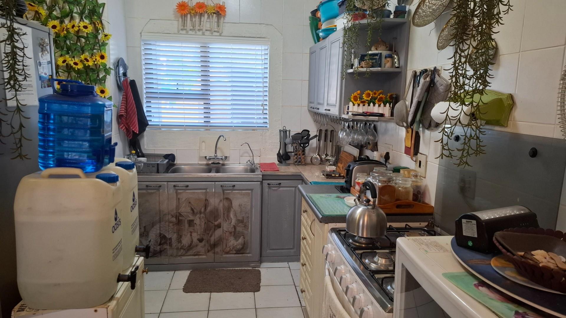 Apartment For Sale in Shelly Beach, Margate, KwaZulu Natal