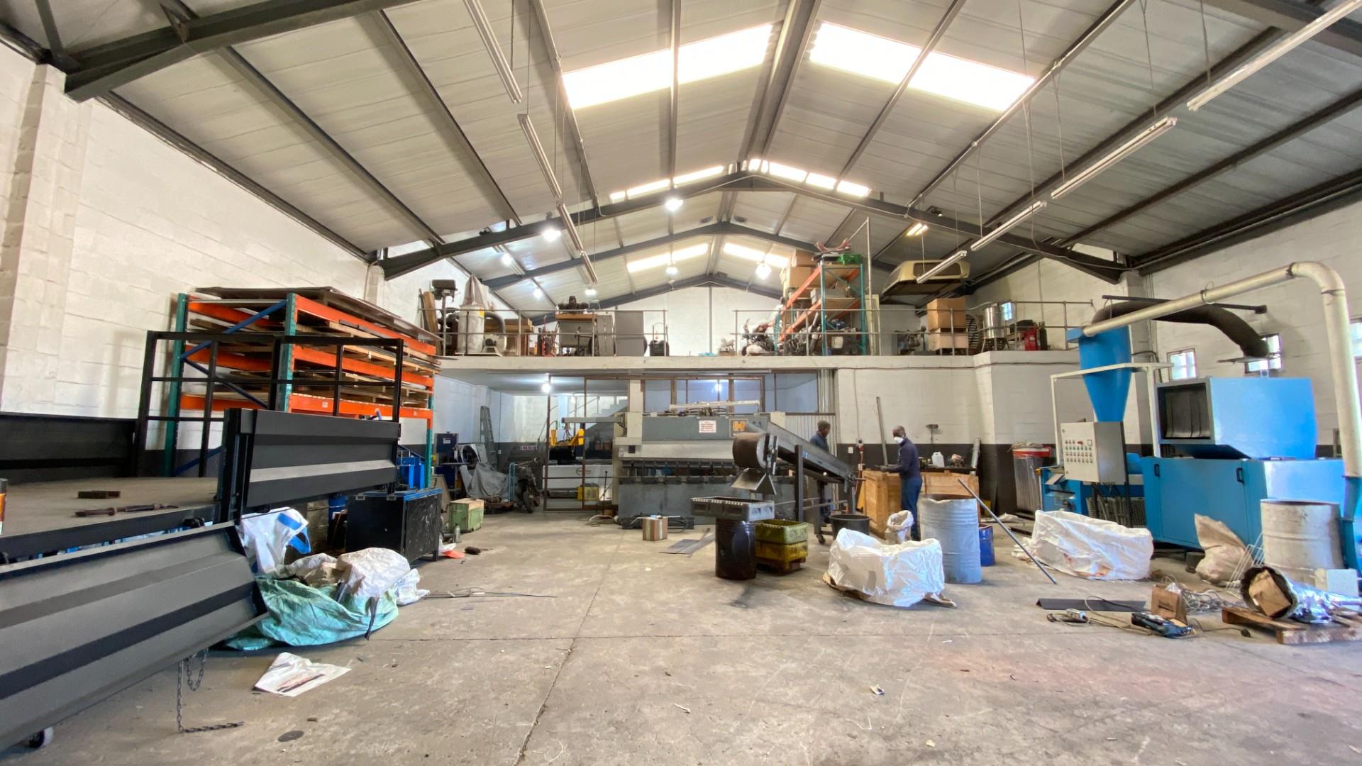 420m² Warehouse To Let in Epping Industrial with Exclusive Yard Space