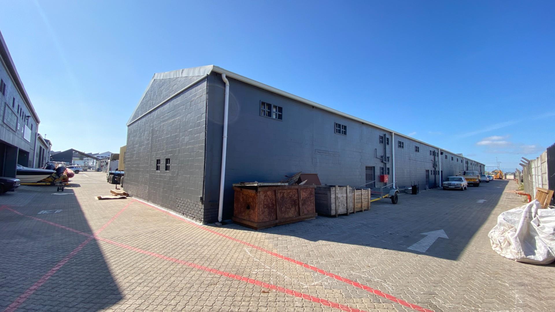 420m² Warehouse To Let in Epping Industrial with Exclusive Yard Space