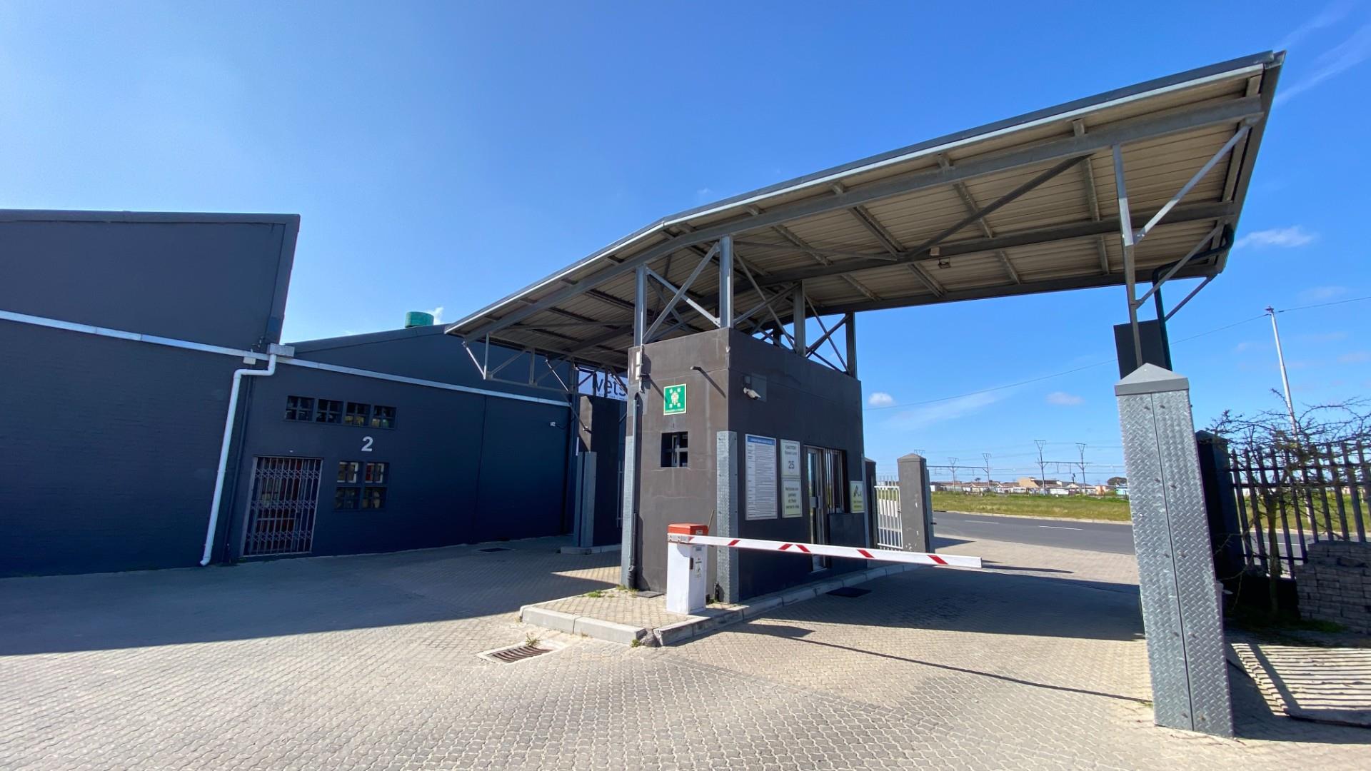 420m² Warehouse To Let in Epping Industrial with Exclusive Yard Space
