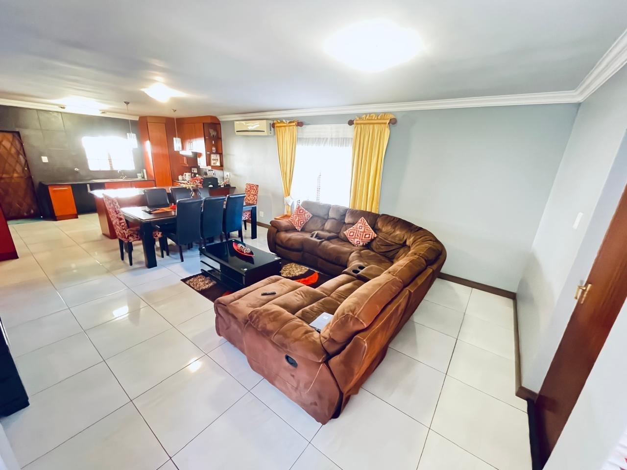 3 Bedroom House For Sale in Heatherview, Akasia