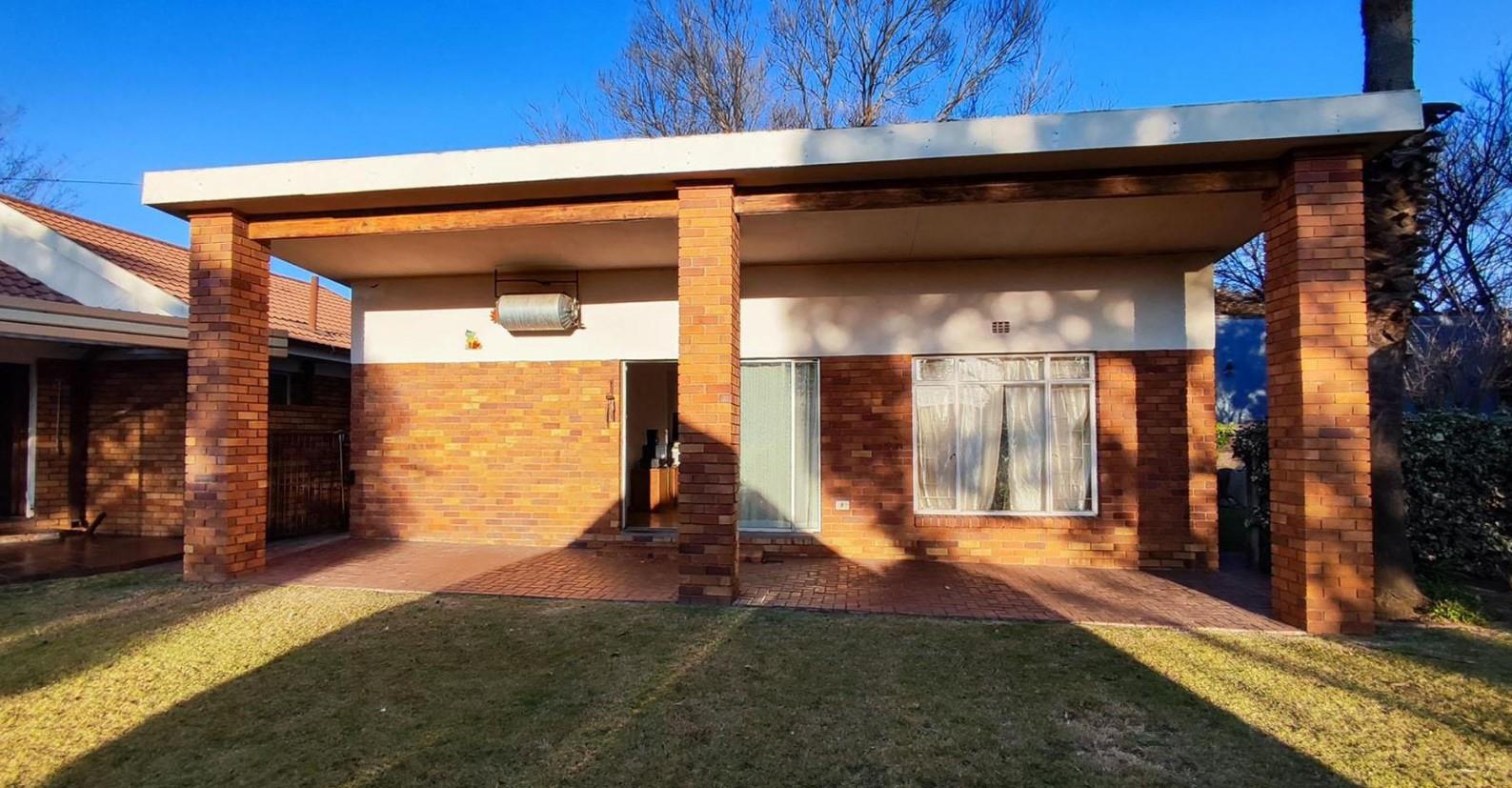 House For Sale in Three Rivers East, Vereeniging