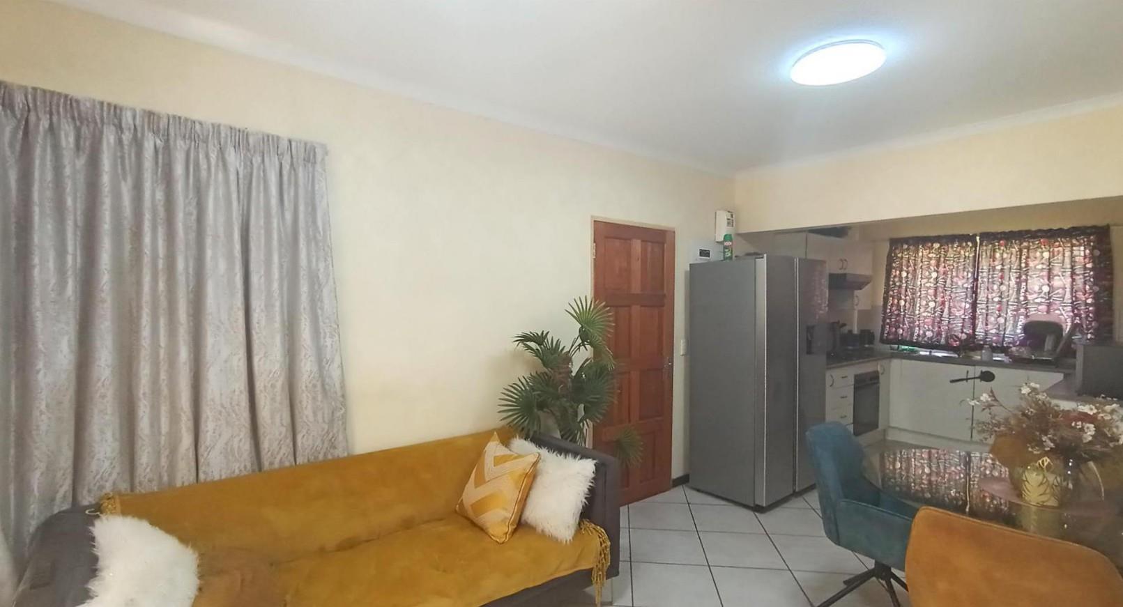 Townhouse For Sale in Vanderbijlpark